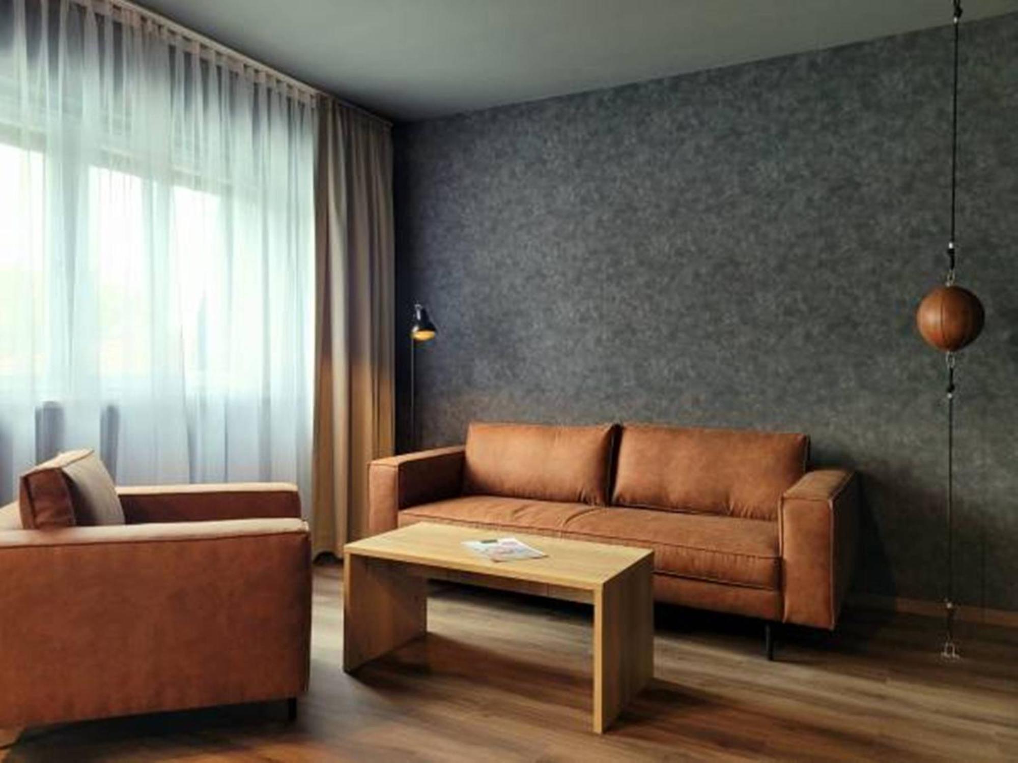 הרצוגנאוראך Hotel Herzogspark מראה חיצוני תמונה